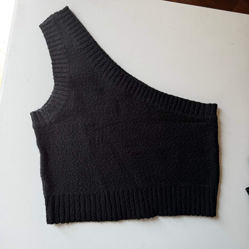 Madewell Black One-Shoulder Crpped Knit Top